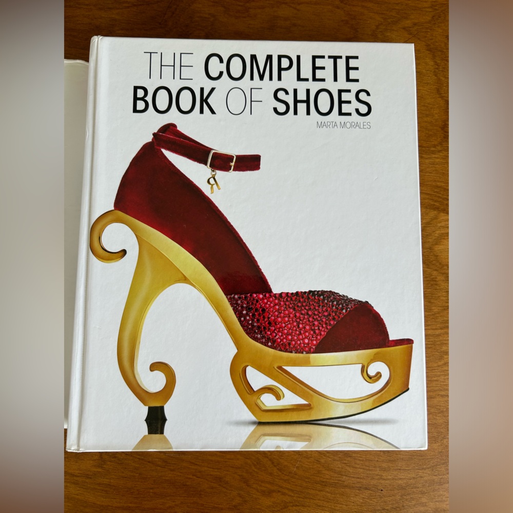 Firefly The Complete Book of Shoes